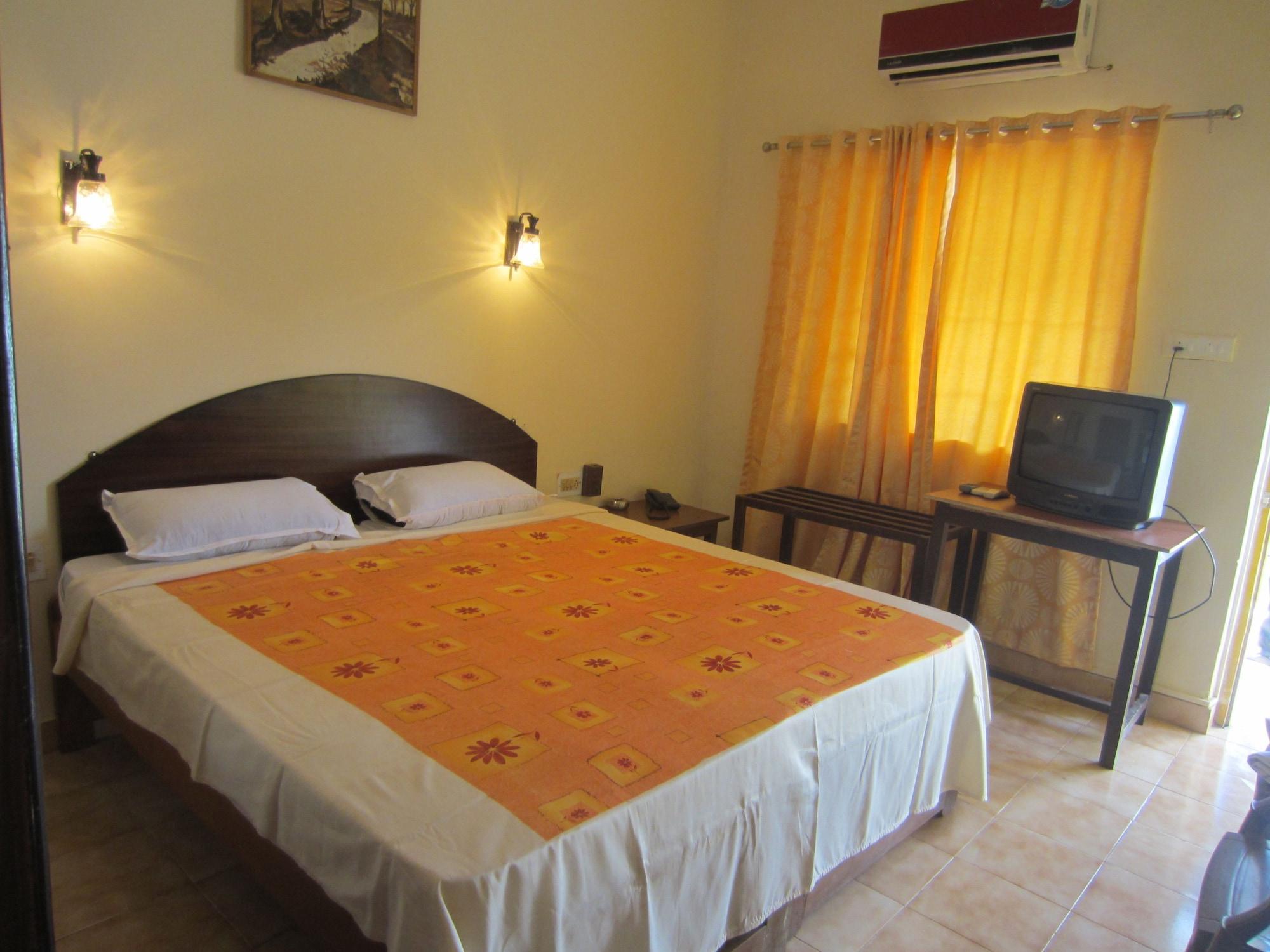 Hotel Riverside Baga Exterior photo