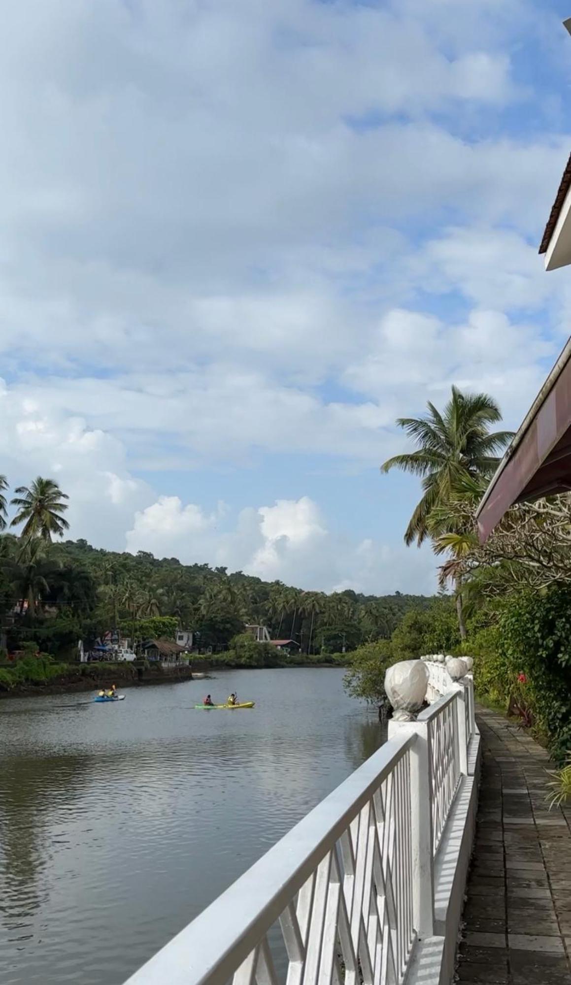 Hotel Riverside Baga Exterior photo