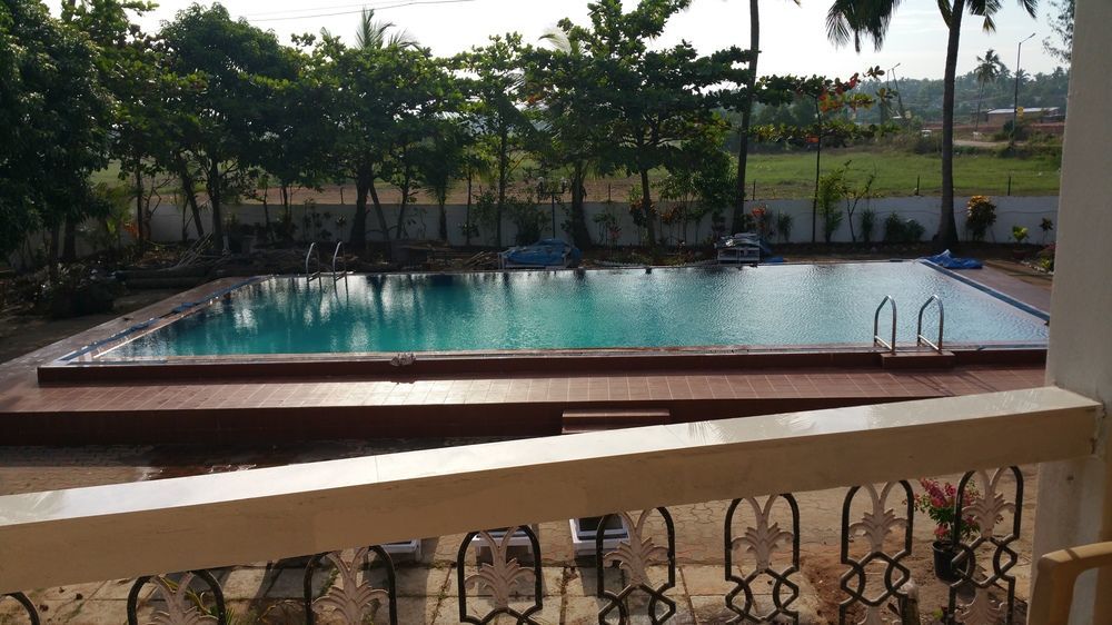 Hotel Riverside Baga Exterior photo